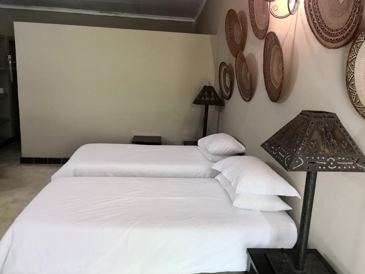 Touch Of Africa Lodge 란세리아 외부 사진